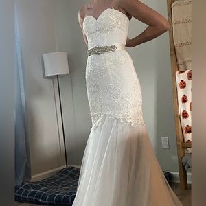 Wedding dress